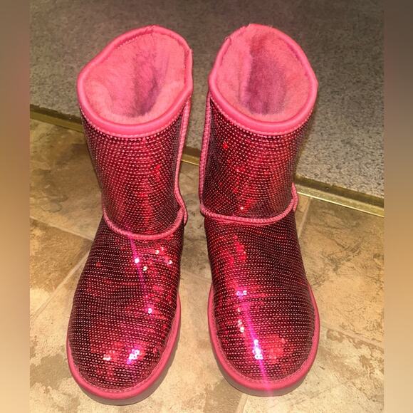 Ugg Classic Short Pink Sparkle Size 8 - Picture 2 of 6